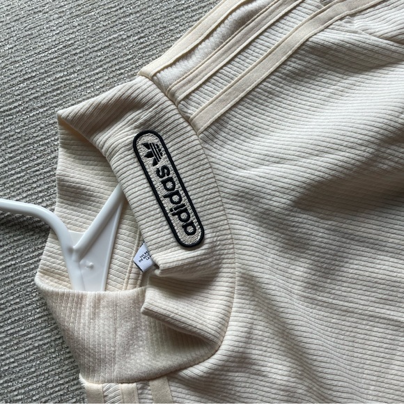 NWT Adidas Top🤍 - Picture 3 of 8